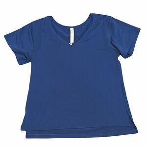 lululemon🍋 V-Neck Blue Tee